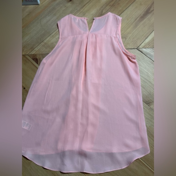 Papaya light Pink Top with Metallic beaded Accent - Picture 5 of 14